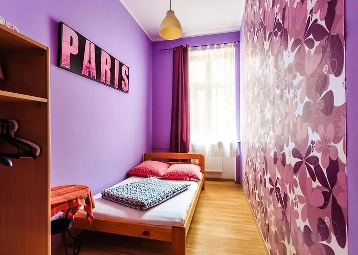 Cinema بيت شباب